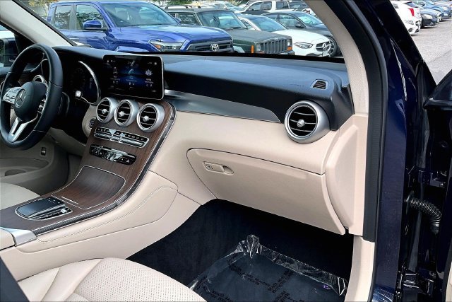 Used 2021 Blue Mercedes-Benz GLC 300 image 15