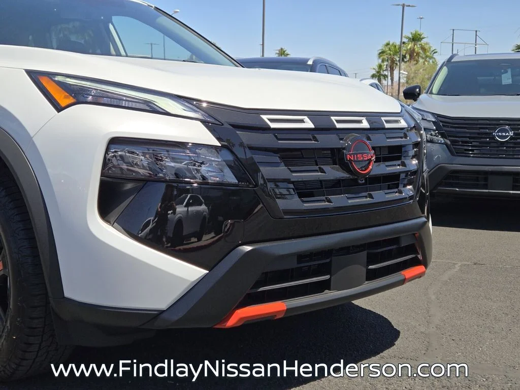 New 2026 Everest White Pearl TriCoat Nissan Rock Creek® image 9