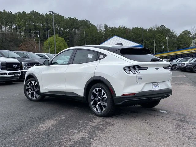 New 2026 White Ford Select image 17