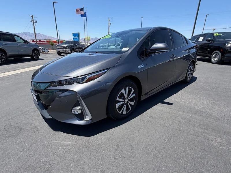 Used 2018 Magnetic Gray Met Toyota Plus image 7