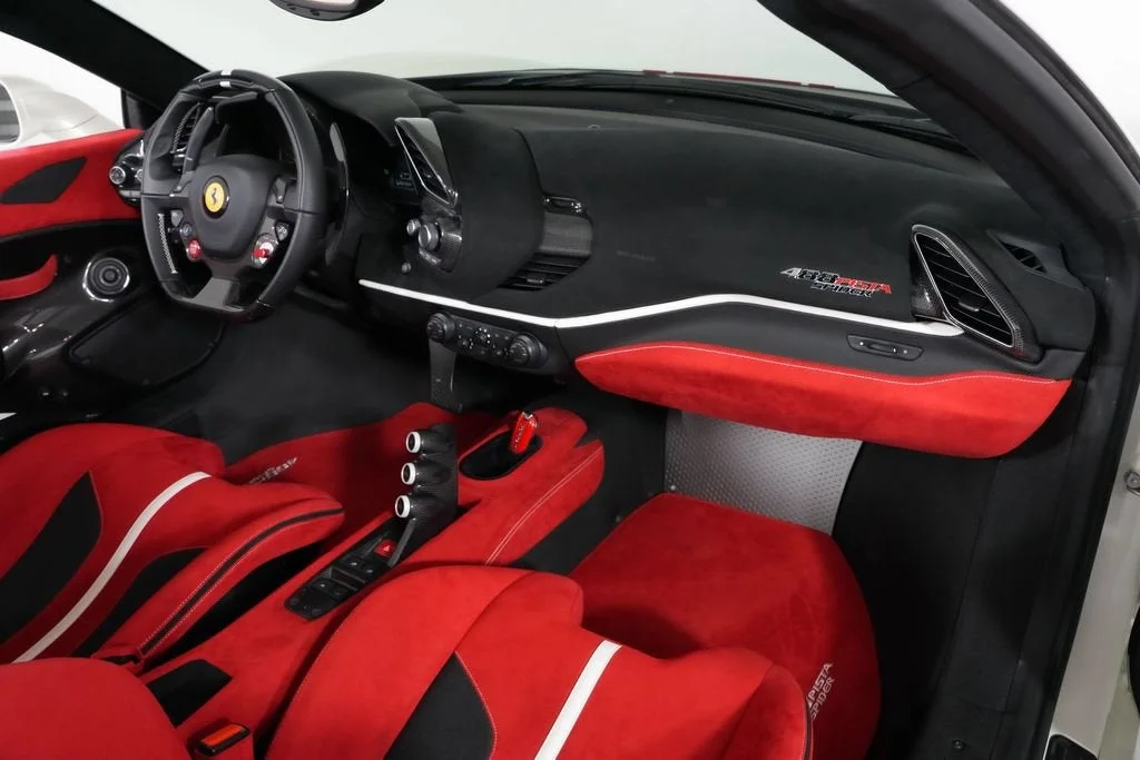 Used 2020 Bianco Italia Ferrari Spider image 39