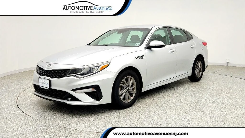 2020 Kia Optima LX AT's photo