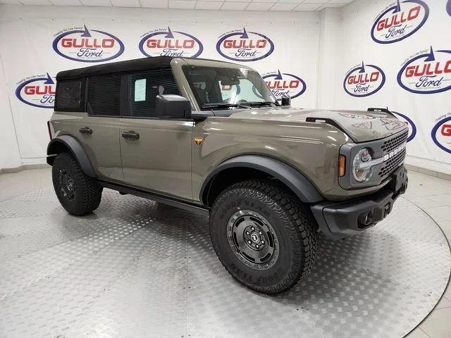 2025 Ford Bronco Badlands 4x4's photo