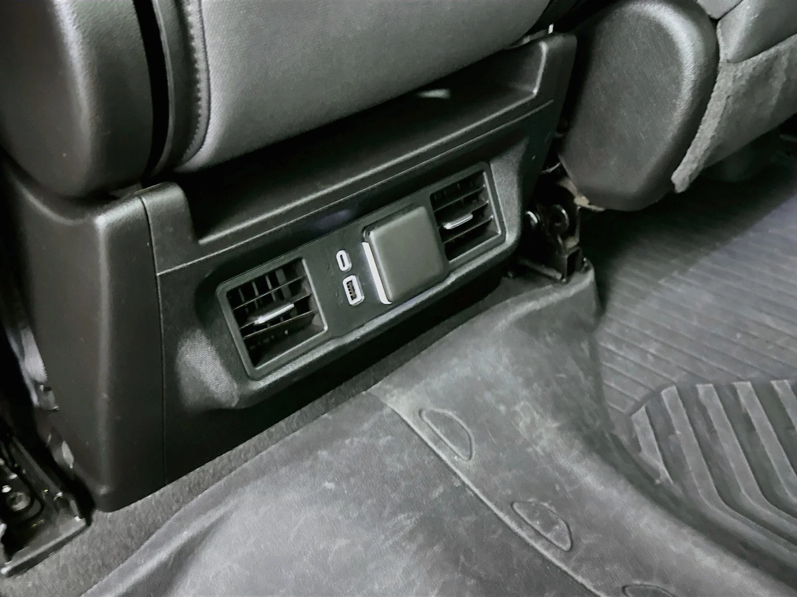 Used 2024 White Chevrolet LT image 26