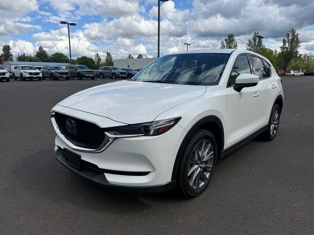 Used 2021 Snowflake White Pearl Mica Mazda Grand Touring image 3