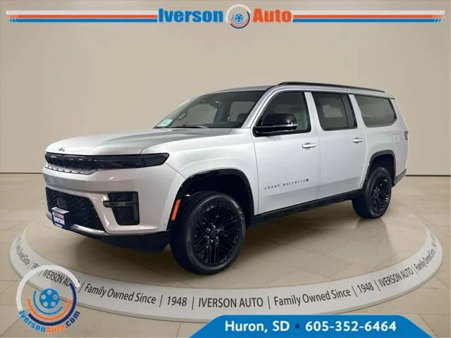 New 2026 Silver-Zynith Exterior Paint Jeep Grand Wagoneer image 4
