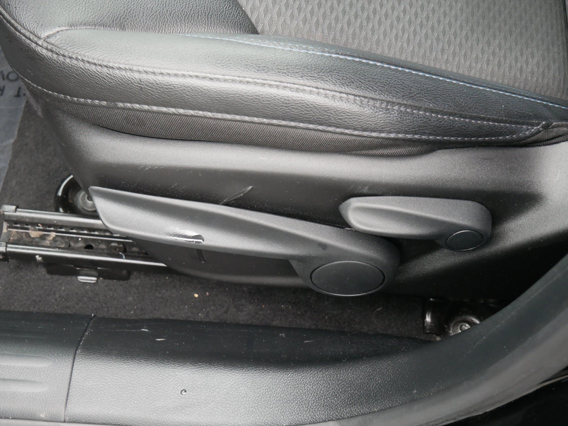 2025 Jeep Compass Latitude - Photo 20