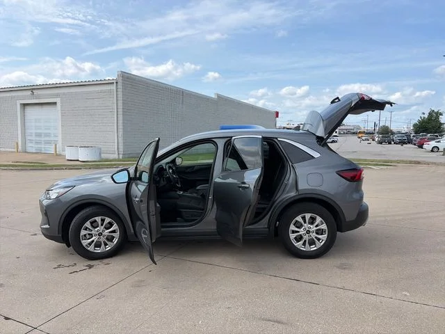 Used 2024 Gray Ford Active image 34