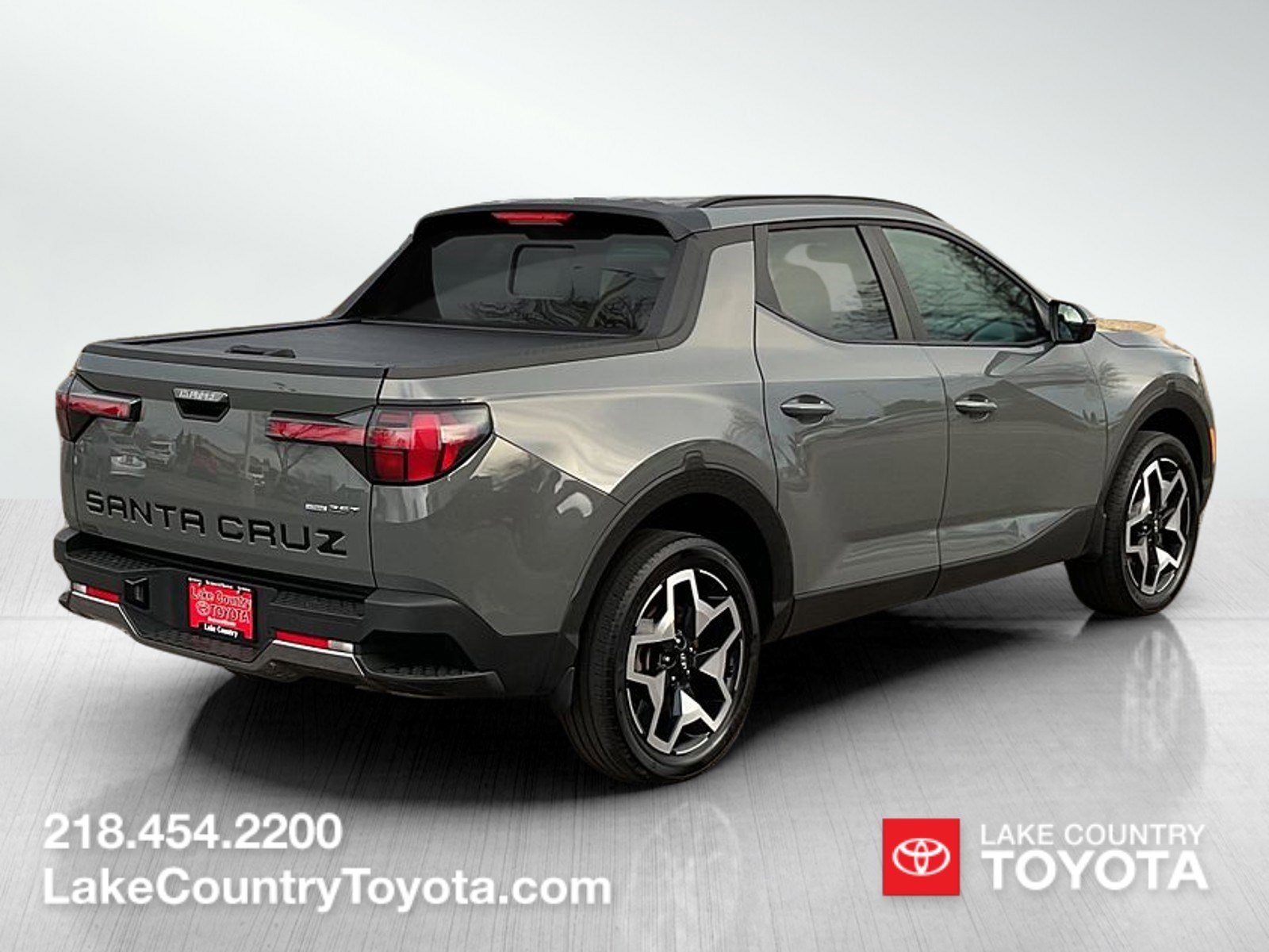 Used 2023 Hampton Gray Hyundai Limited image 5