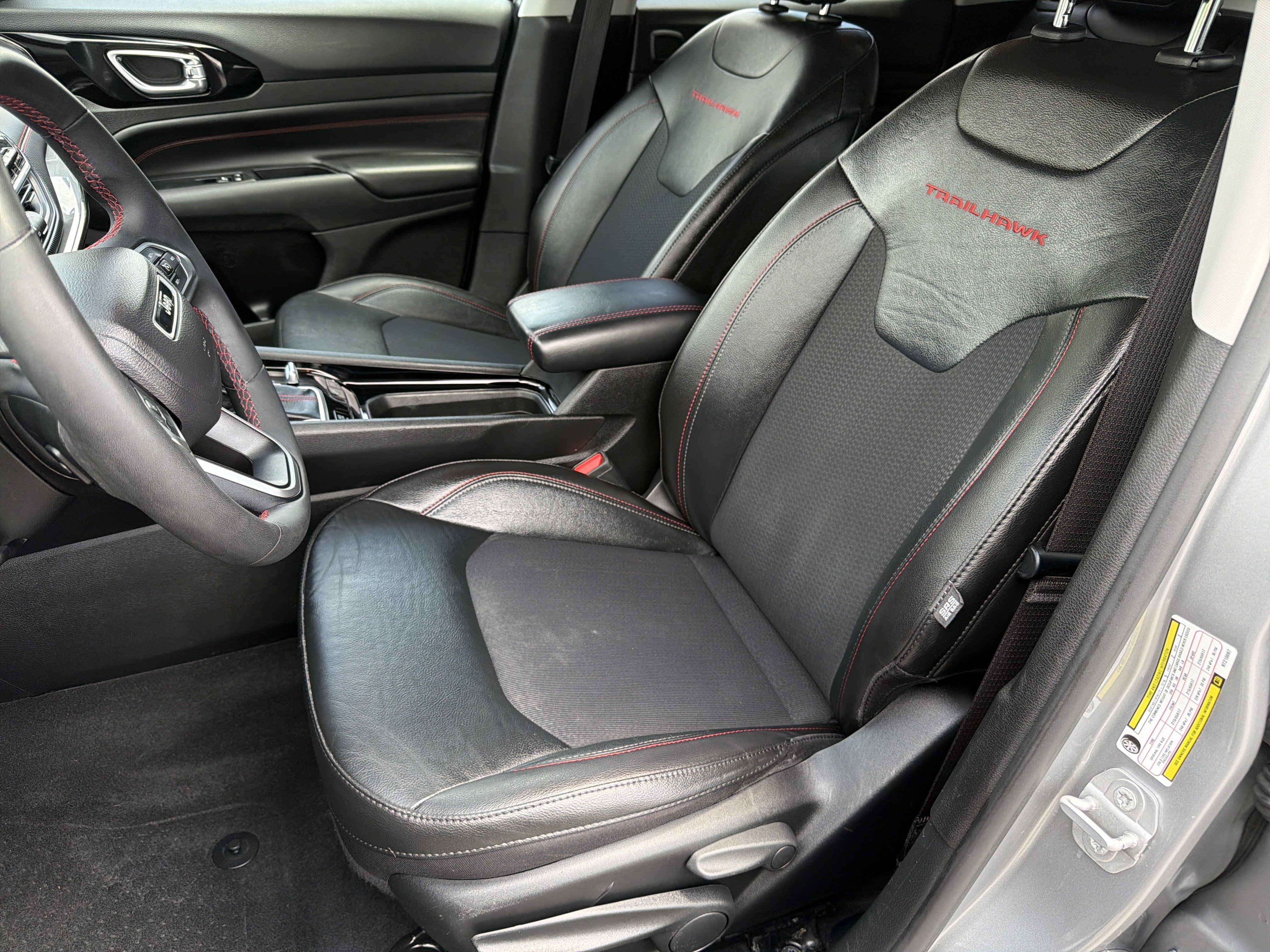 Used 2022 Billet Silver Metallic Clearcoat Jeep Trailhawk image 17