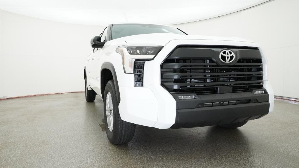 New 2026 Ice Cap Toyota SR5 image 5