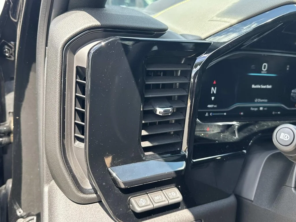 Used 2025 Black Chevrolet ZR2 image 29