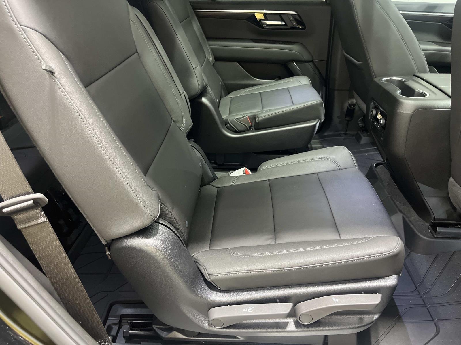 2027 Chevrolet Tahoe LT - Photo 28