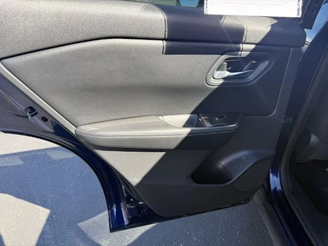 Used 2025 Blue Nissan SV image 29