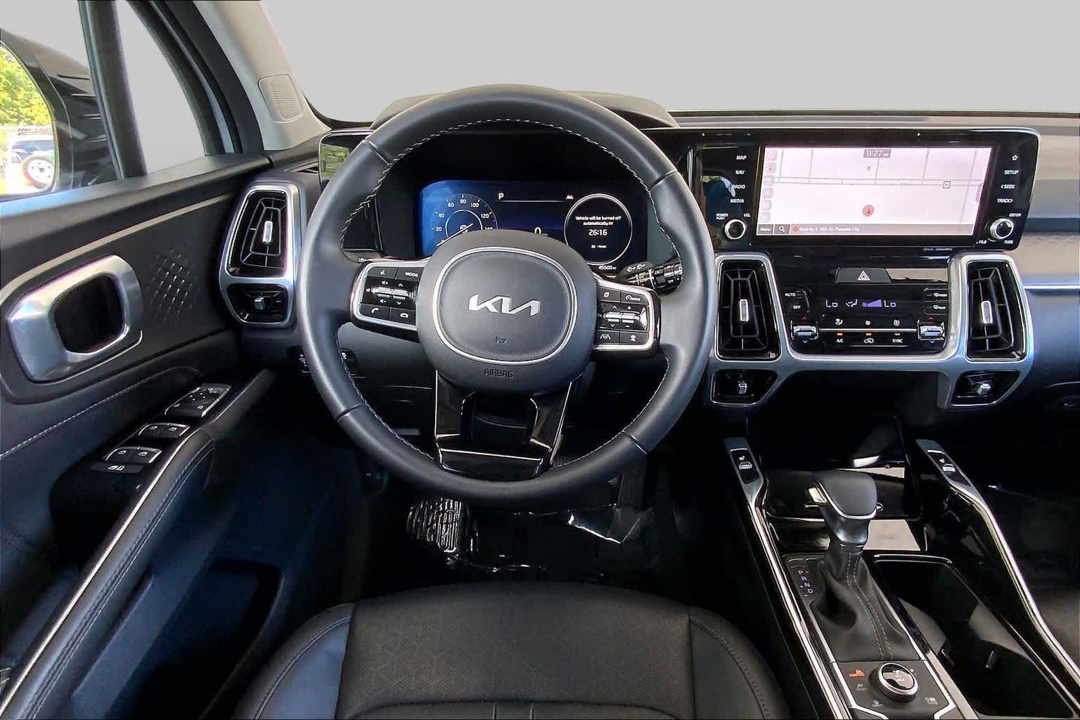 Used 2023 Glacial White Pearl Kia SX image 6