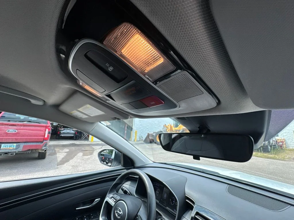 Used 2022 Quartz White Hyundai SEL image 34