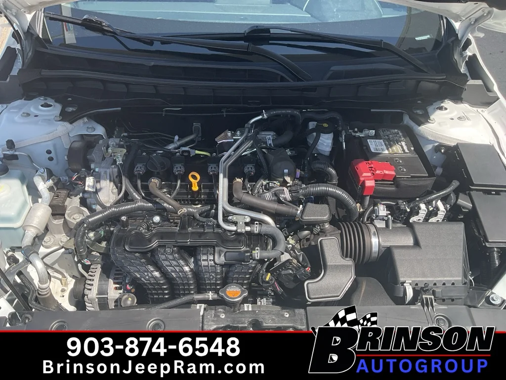 Used 2025 Glacier White Nissan SV image 11