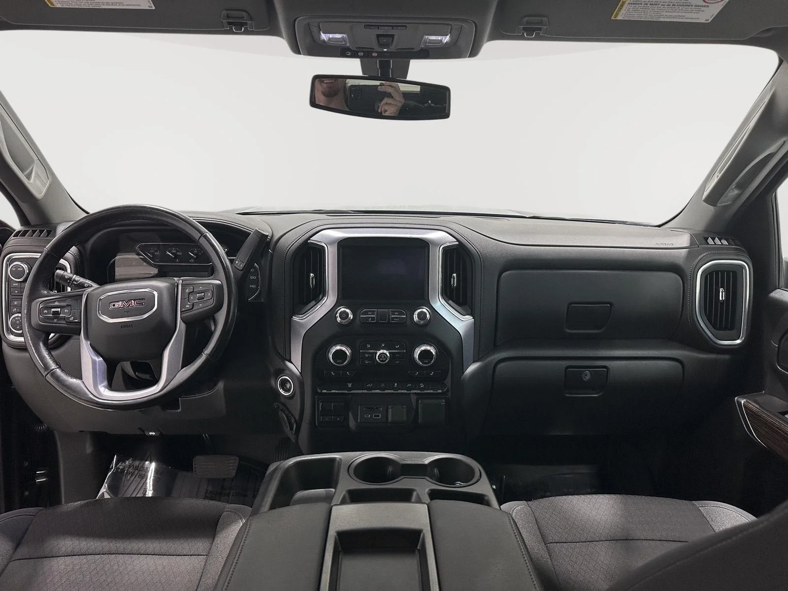 Used 2022 EBONY TWILIGHT METALLIC GMC SLE image 18