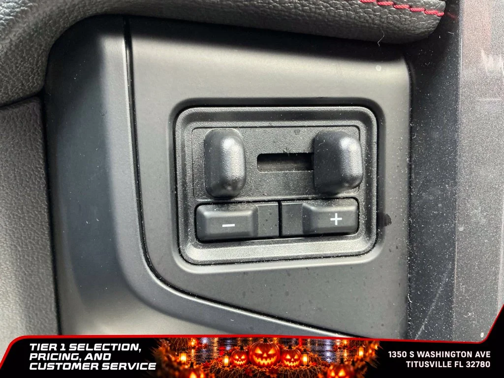 Used 2023 White Ford Limited image 33