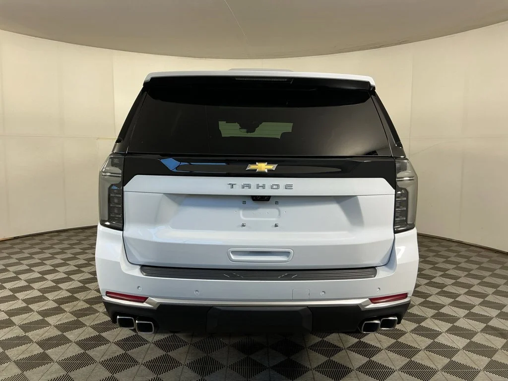 New 2027 Polar White Tricoat Chevrolet High Country image 12