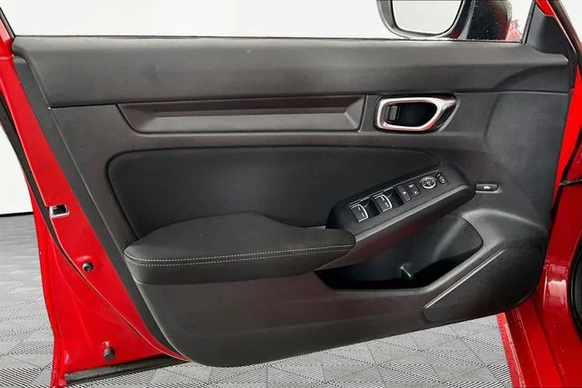 Used 2022  Honda Sport image 18