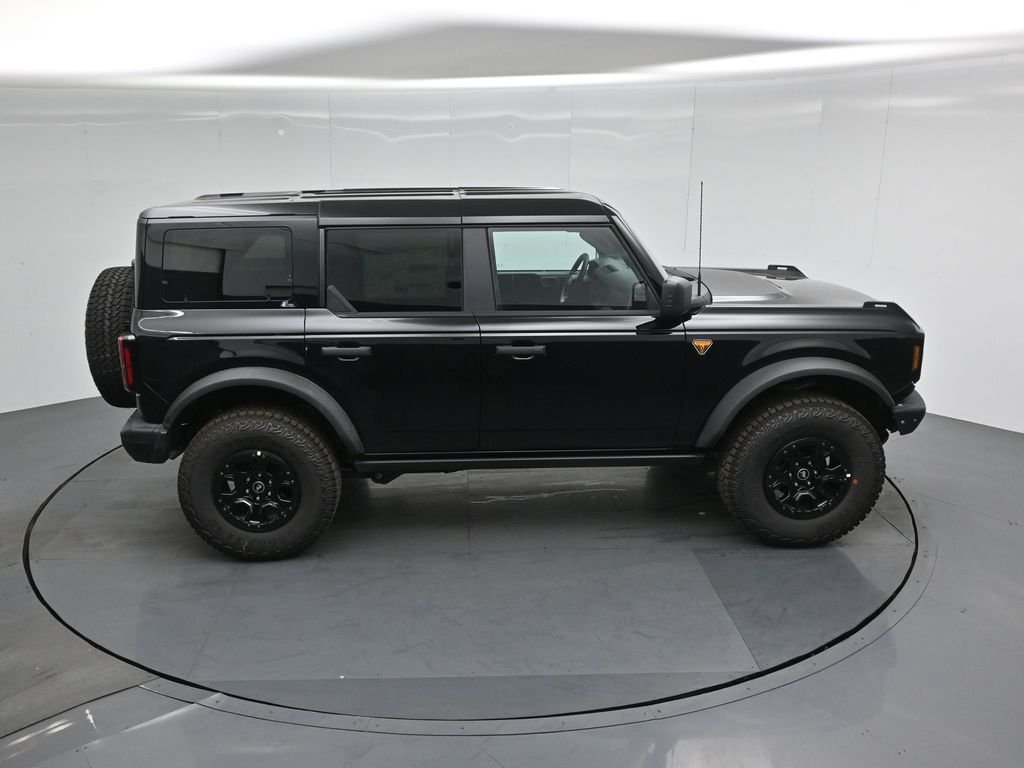 New 2026 Shadow Black Ford Badlands image 39