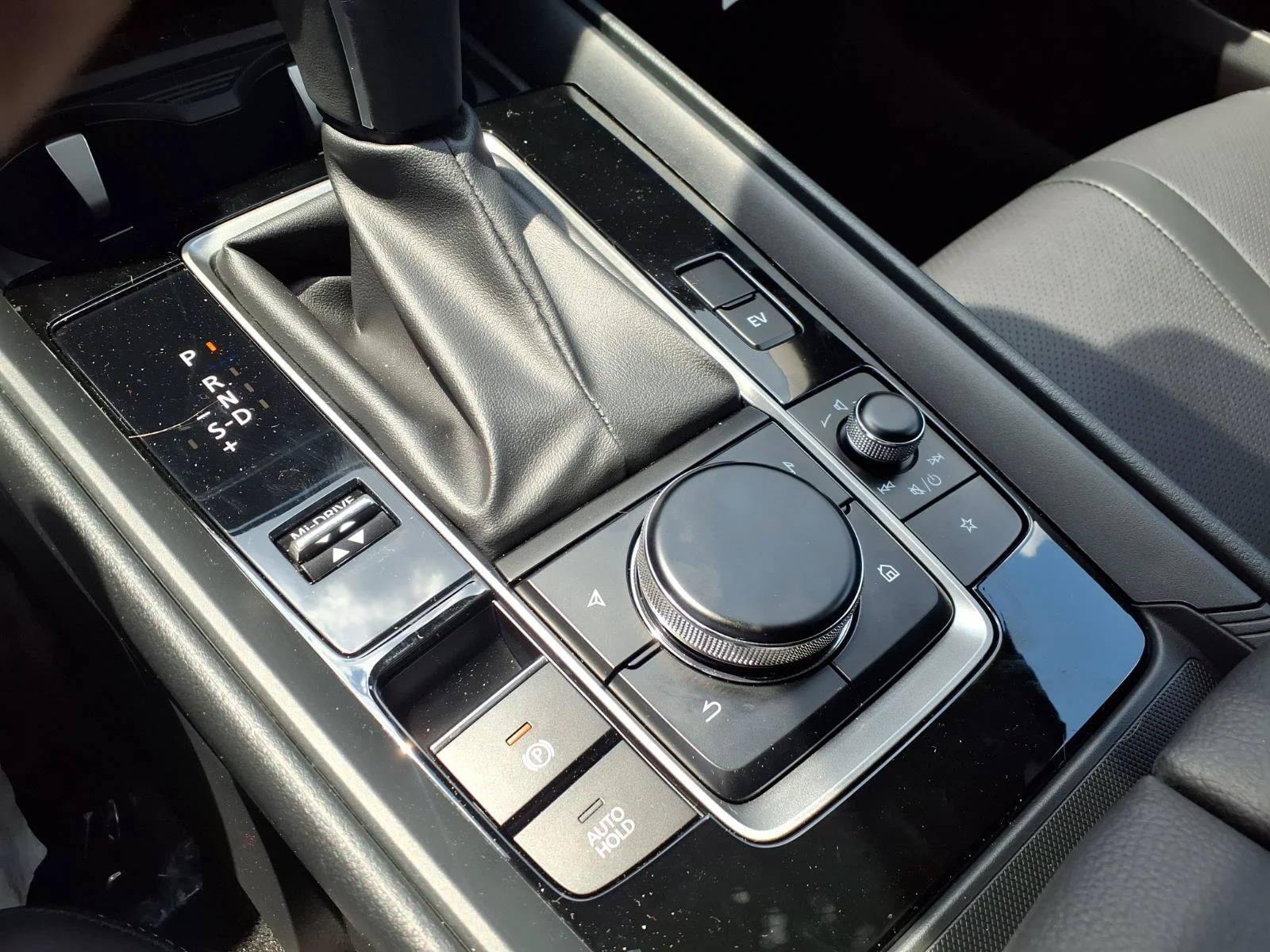 2026 Mazda CX-50 Premium - Photo 6