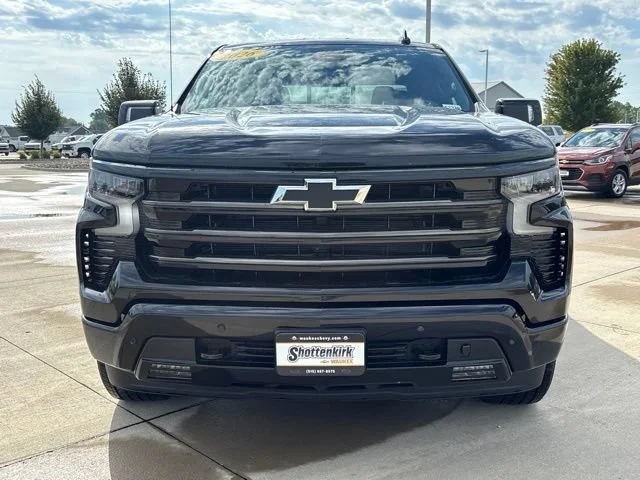 2026 Chevrolet Silverado 1500 High Country - Photo 3