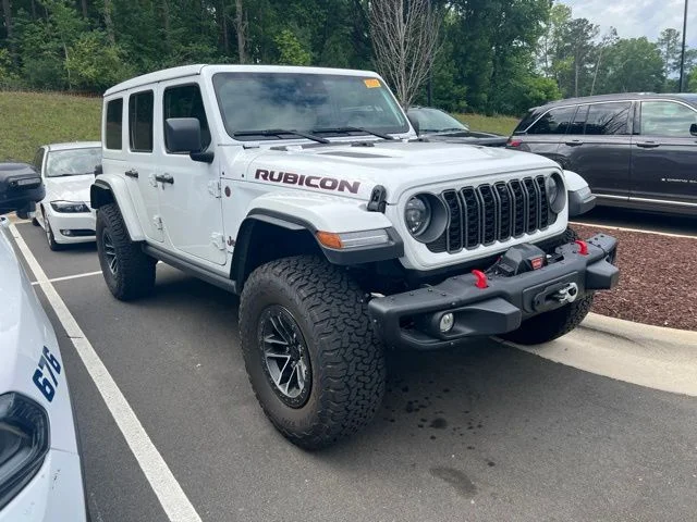 Used 2025 White Jeep Rubicon X image 7