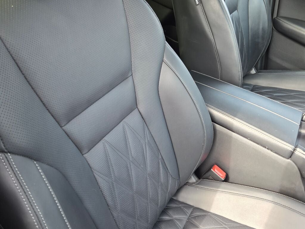 Certified Used 2023 Black Nissan Platinum image 7