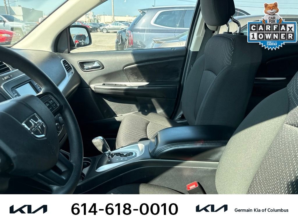 Used 2019 Gray Dodge SE image 7