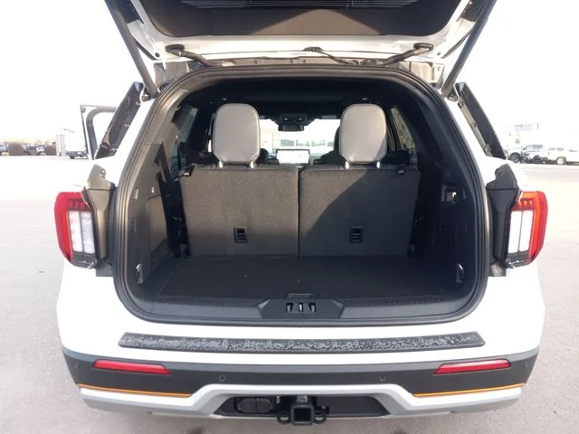 New 2026 Star White Metallic Tri-Coat Ford Tremor image 28