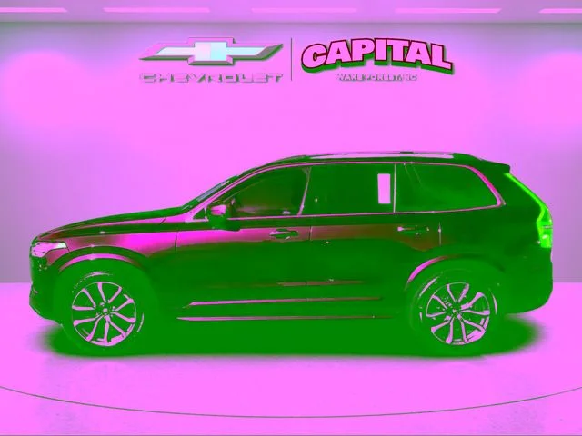 Used 2019 Blue Volvo T5 Momentum image 2