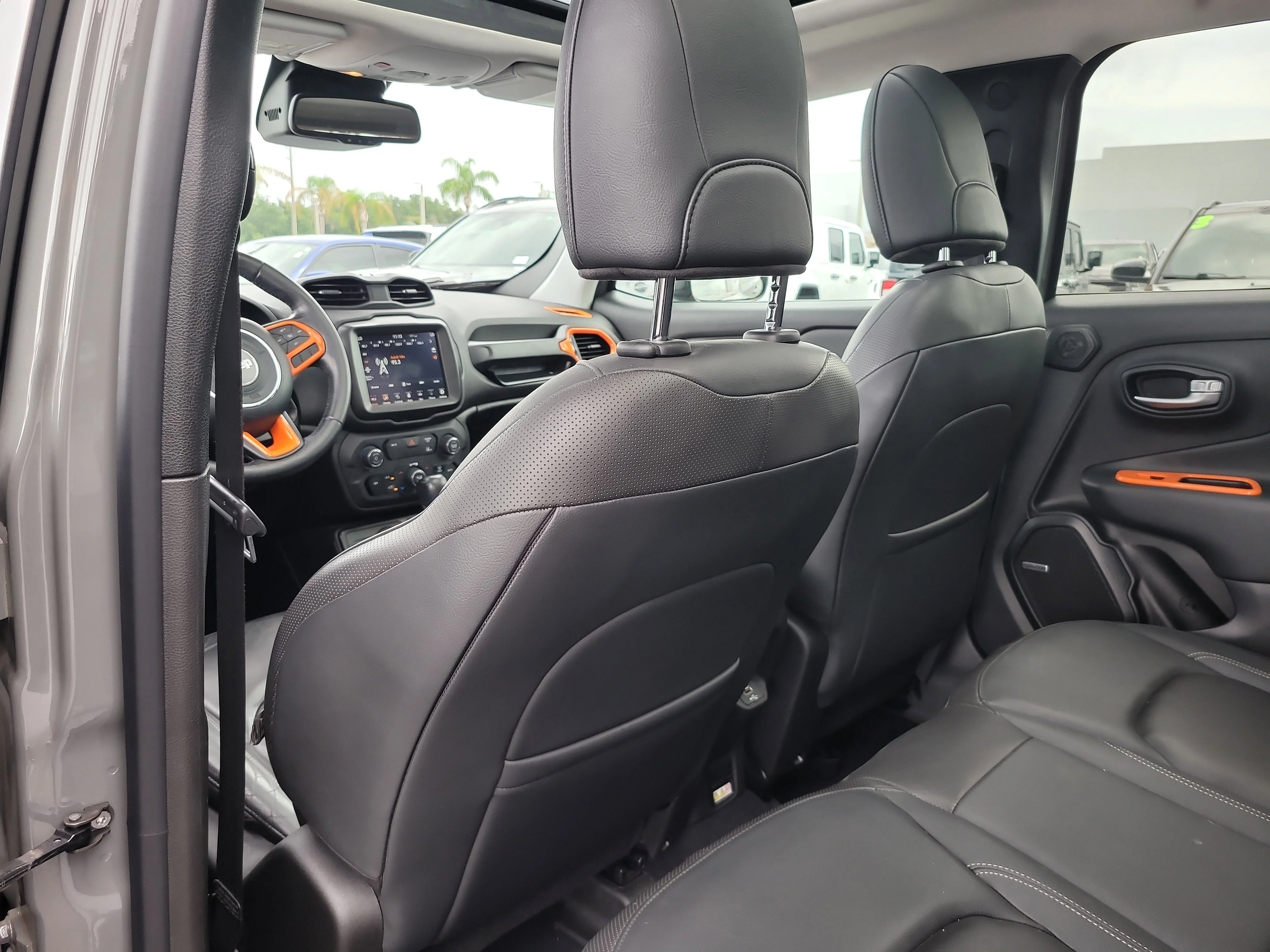 Used 2021 Sting-Gray Clearcoat Jeep Limited image 12