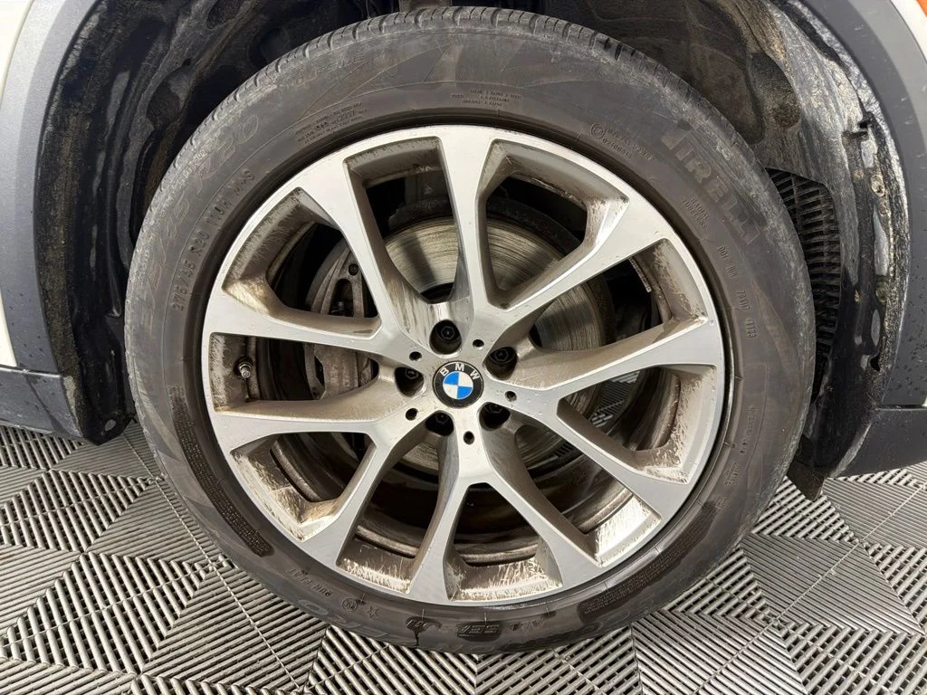 Certified Used 2024 White BMW xDrive40i image 11