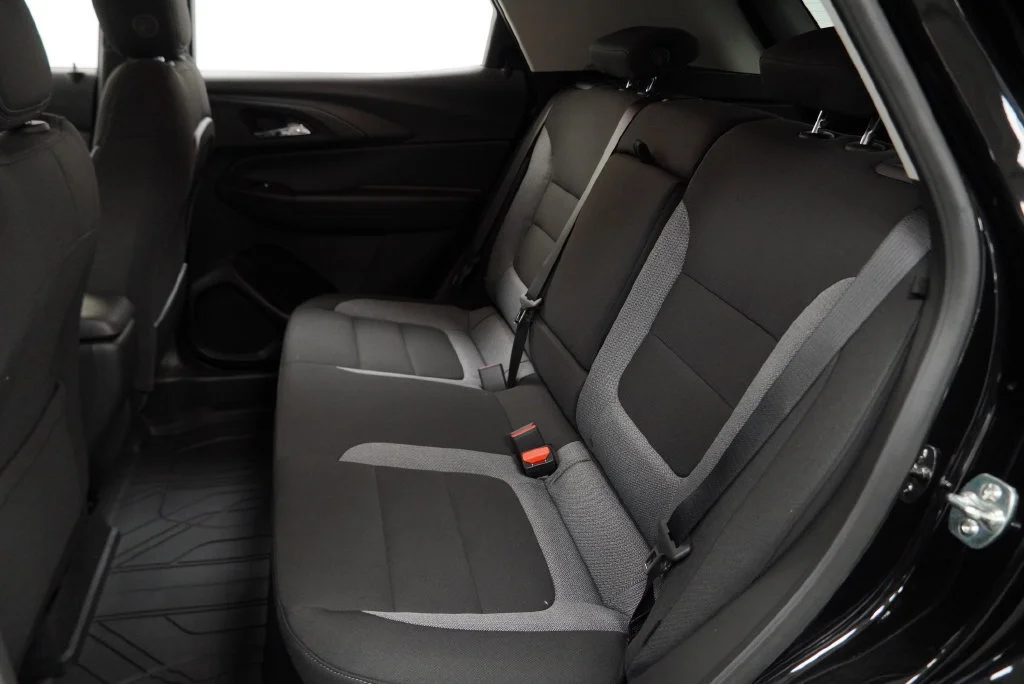 New 2026 Mosaic Black Metallic Chevrolet LT image 5