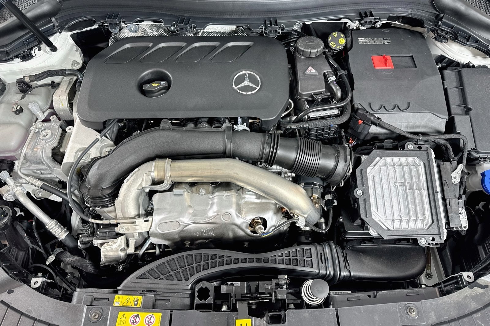 New 2026 Polar White Mercedes-Benz GLA 250 image 28