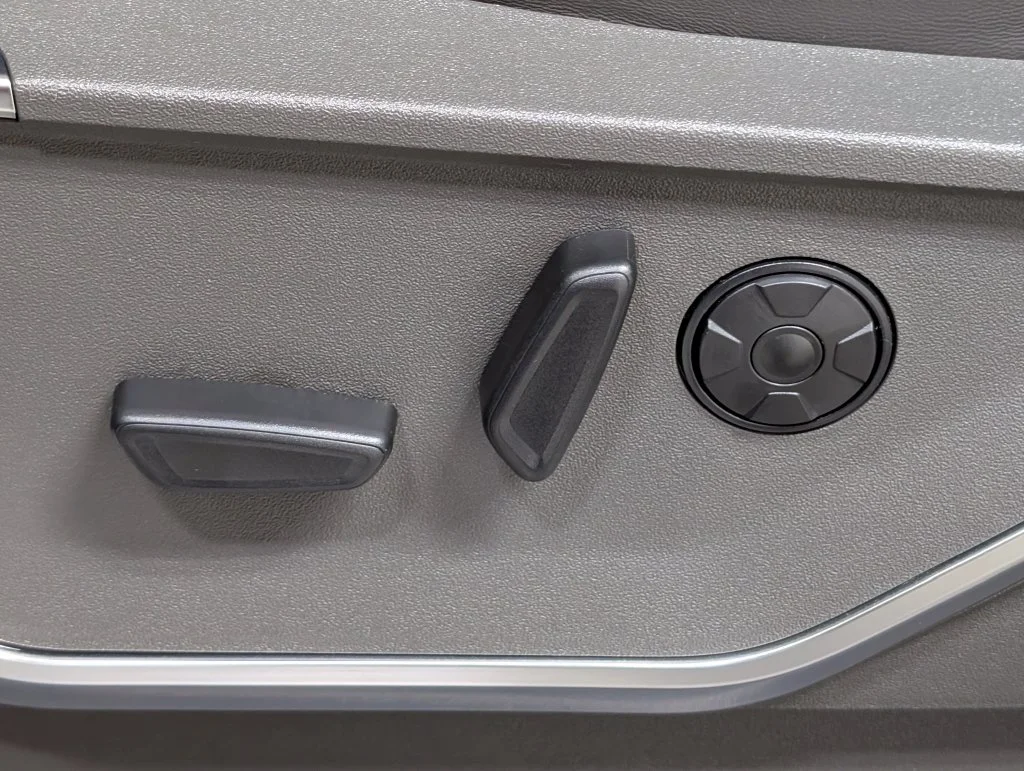 New 2027 Neptune Blue Ford F-250® Platinum® image 18