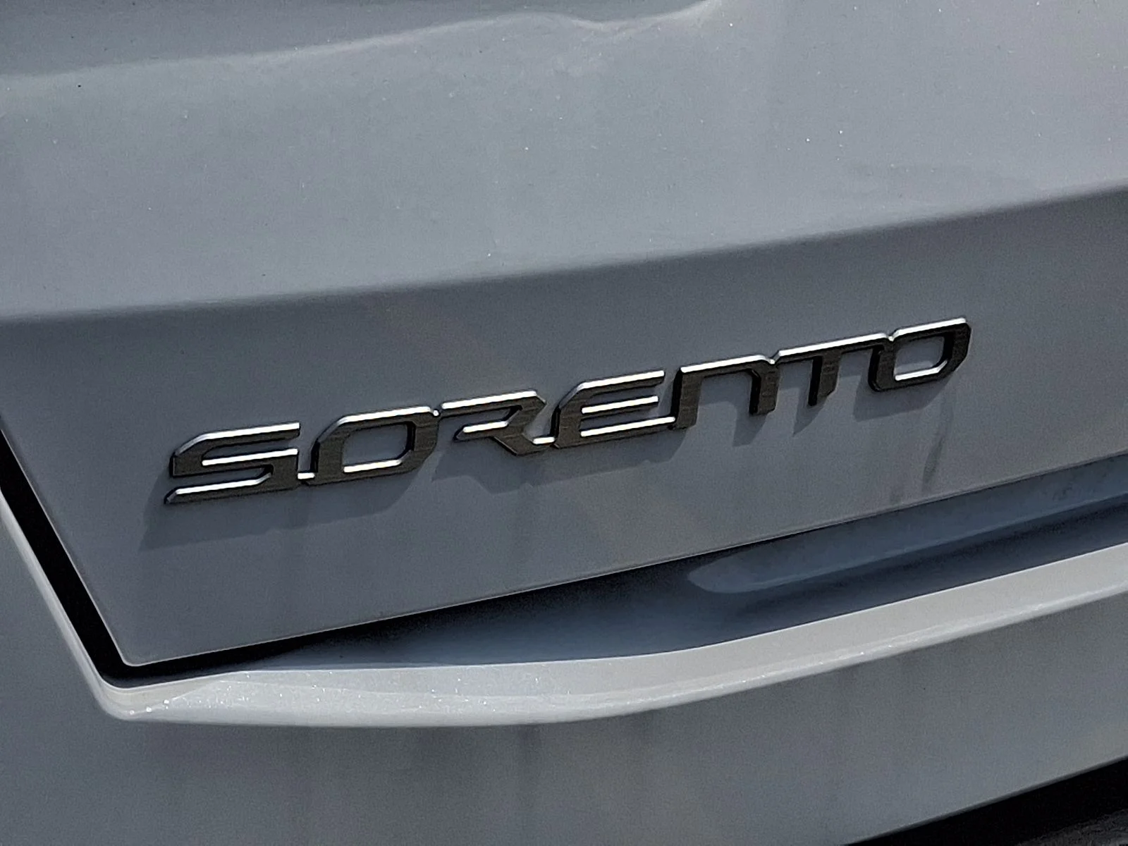 New 2026 White Kia S image 20