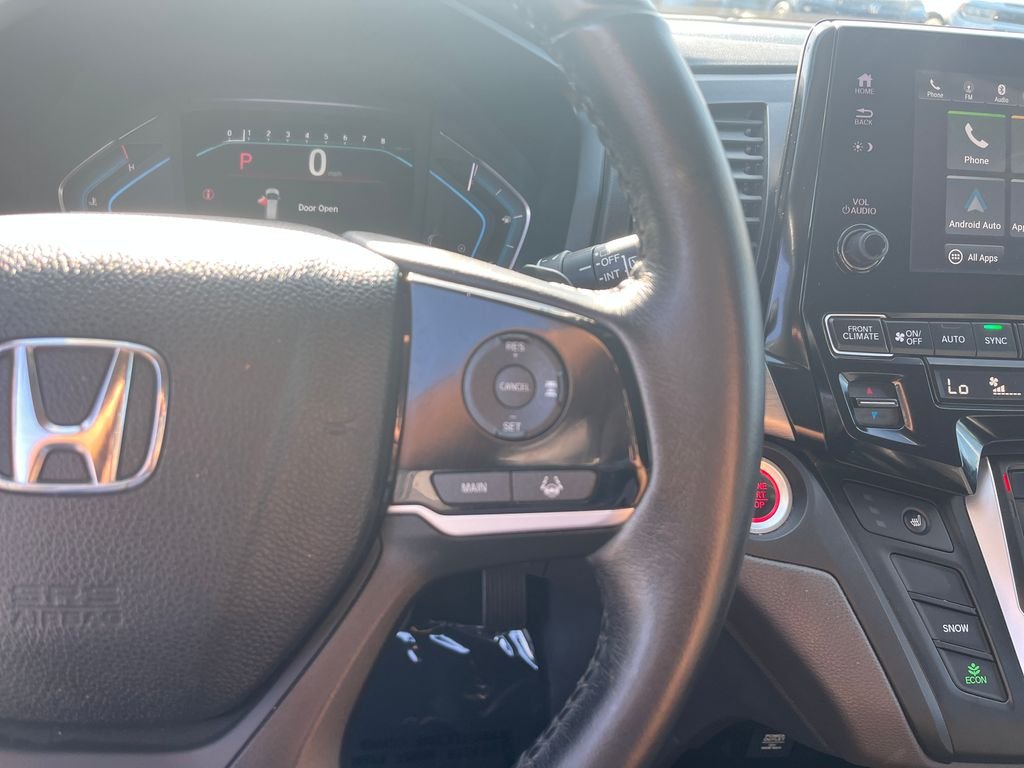 Used 2019 Silver Honda EX-L image 41