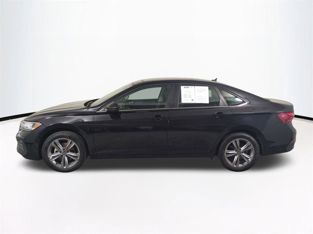 2024 Volkswagen Jetta SE - Photo 8