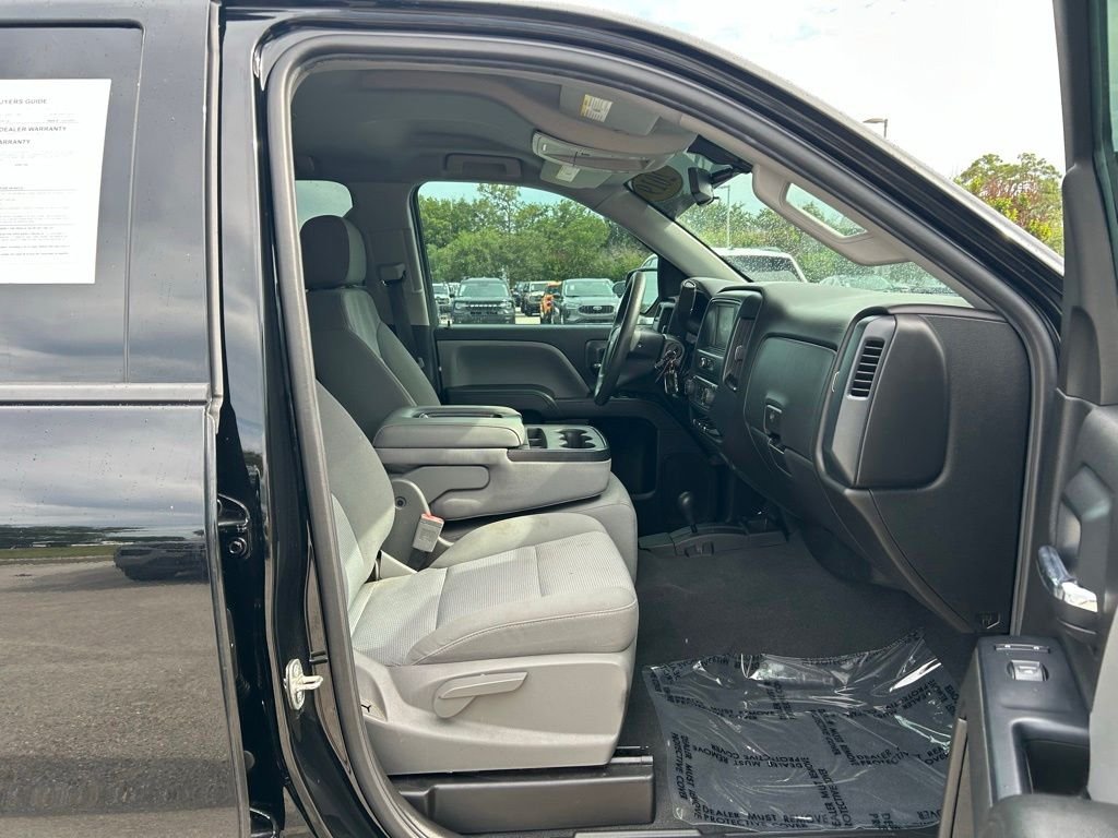 Used 2019 Black Chevrolet Silverado Custom image 34