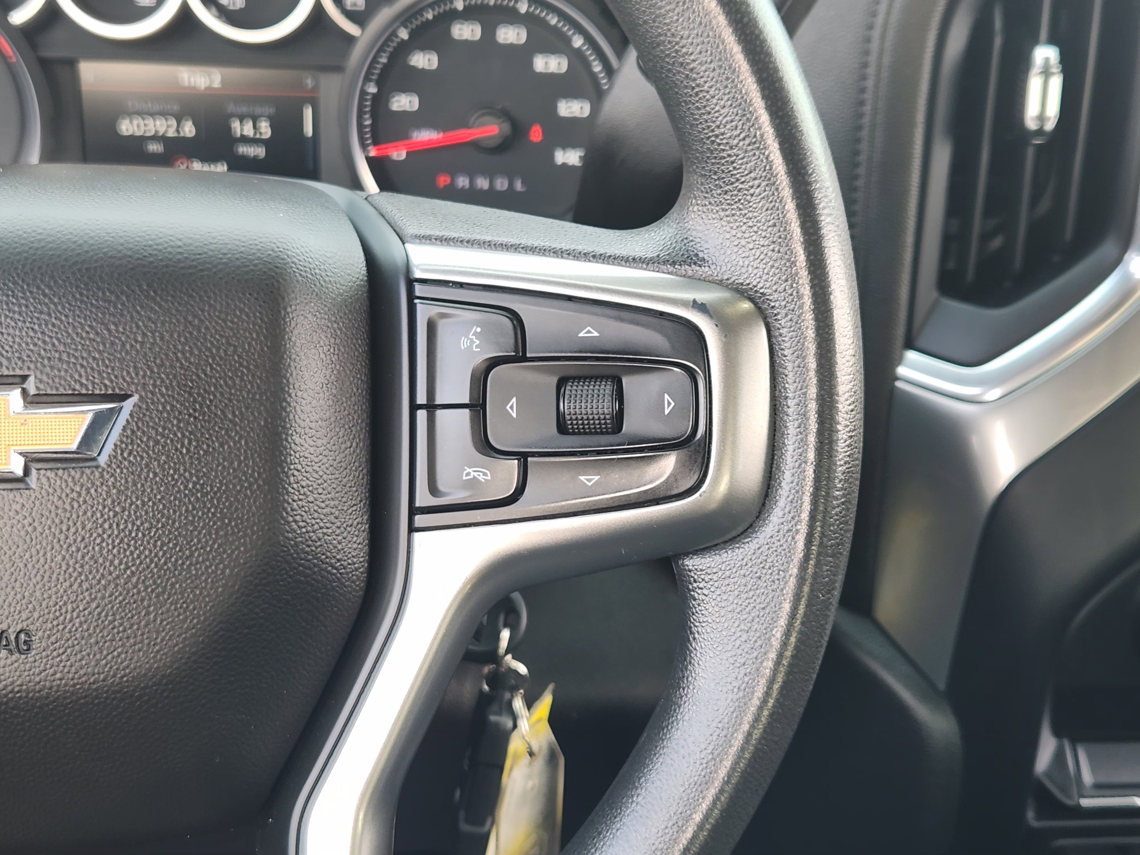 Used 2022 Summit White Chevrolet LT image 27