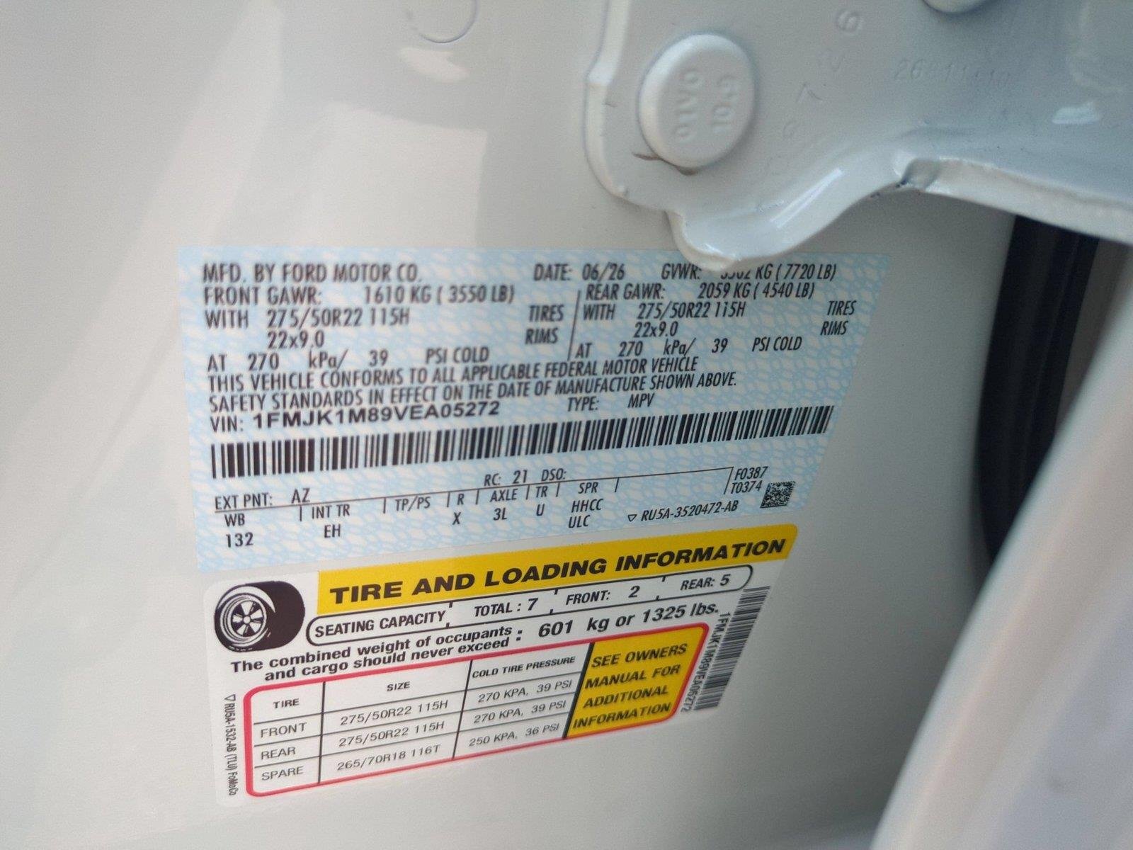 New 2027 Star White Metallic Tri-Coat Ford MAX Platinum image 42