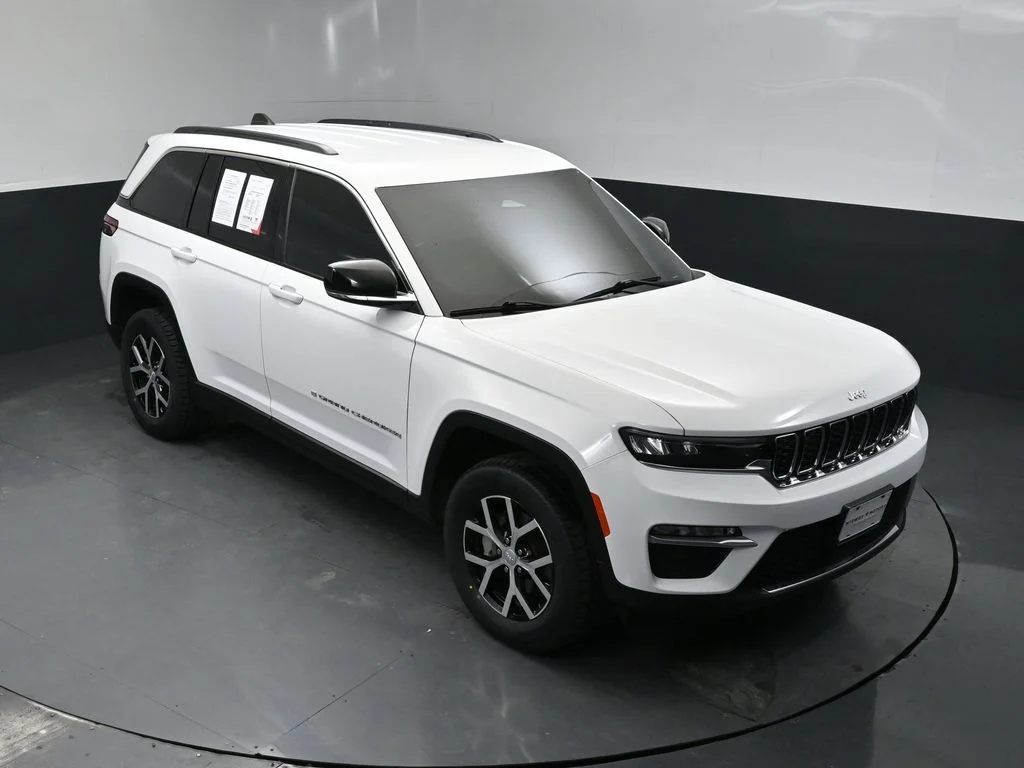 Certified Used 2024 White Jeep Limited image 35