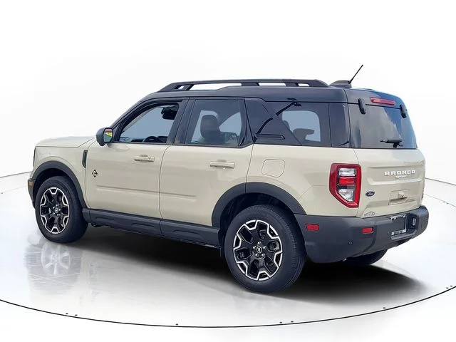 Used 2025 Beige Ford Outer Banks image 7