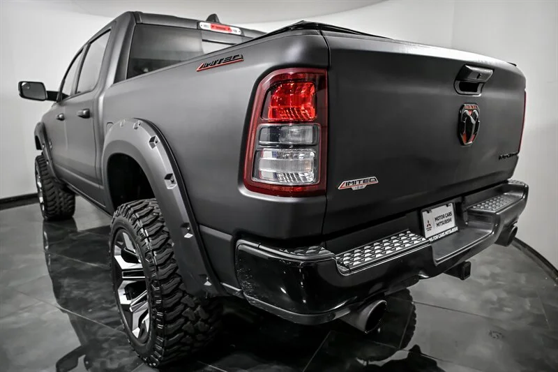 Used 2022 Diamond Black Crystal Pearl Coat RAM Big Horn image 7