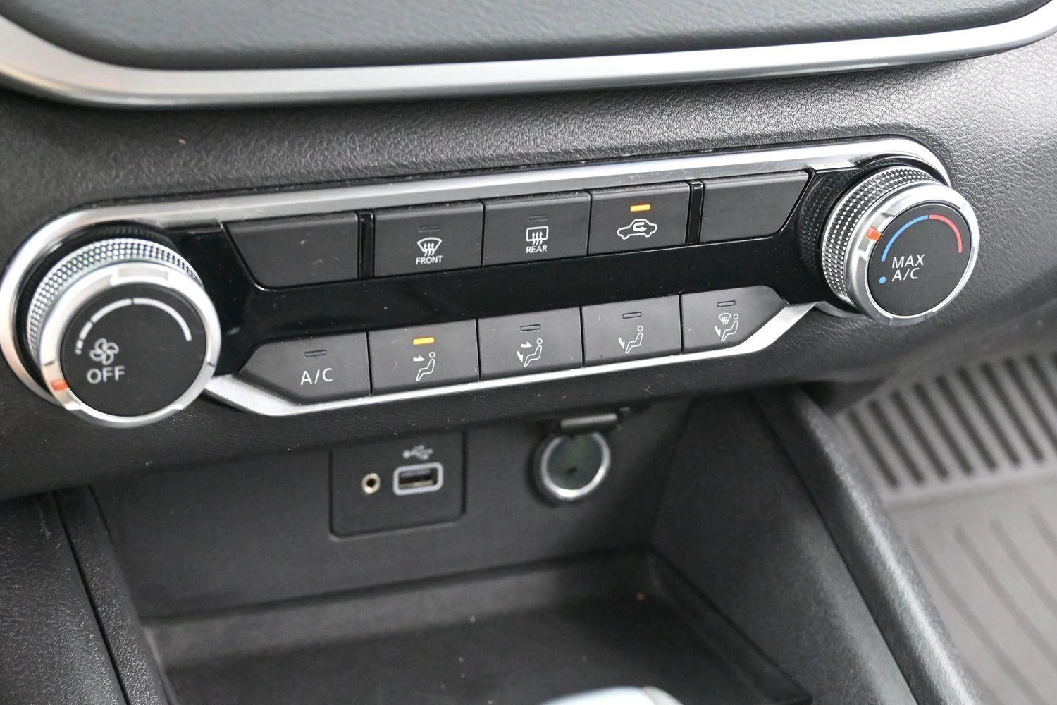 Used 2024 Gun Metallic Nissan 2.5 S image 22