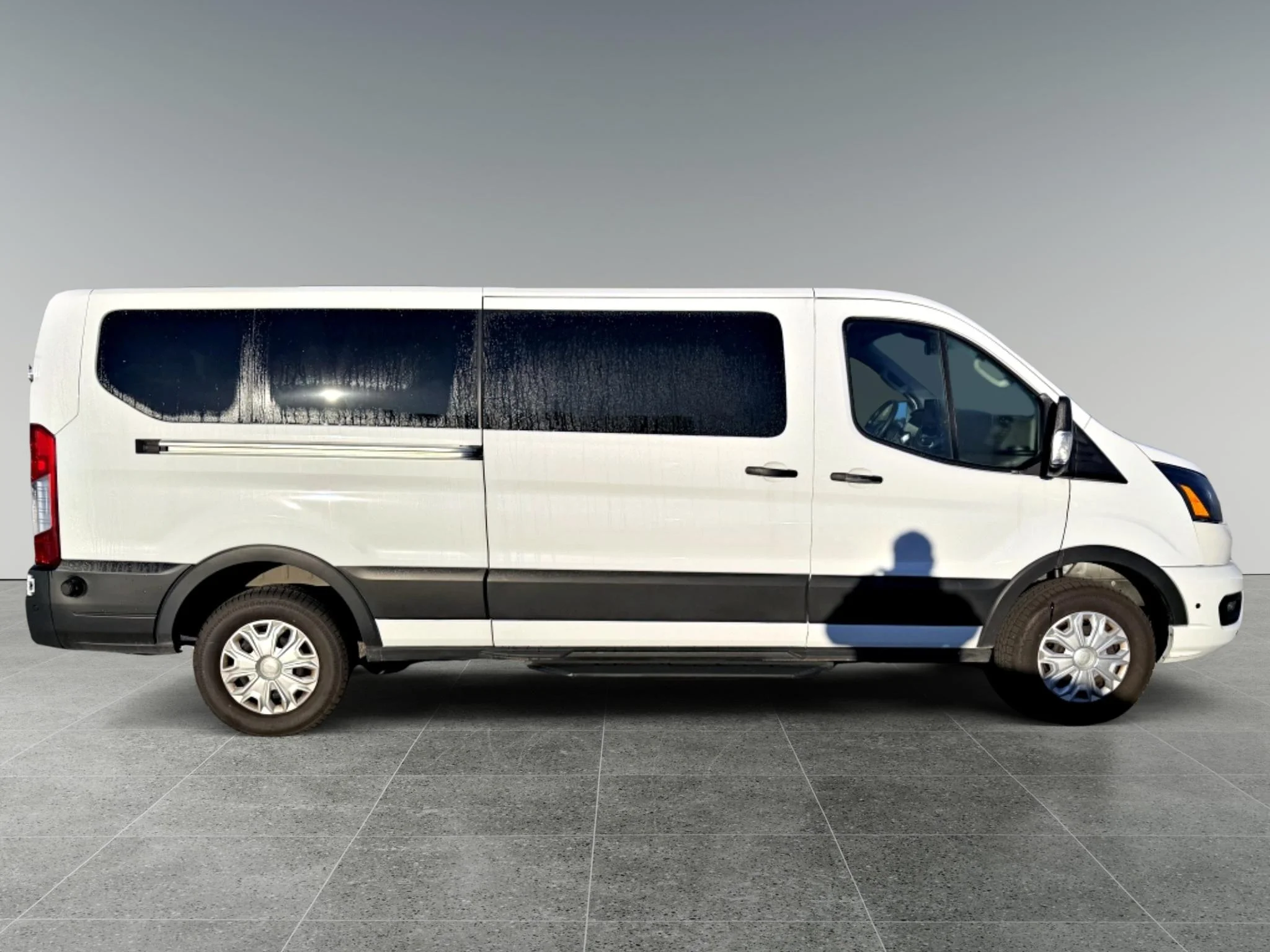 Used 2024 Oxford White Ford XLT image 7