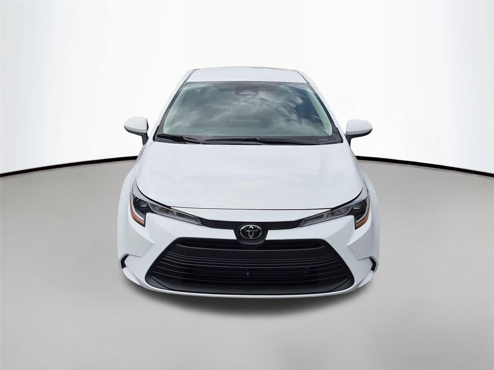 New 2026 Ice Cap Toyota LE image 8